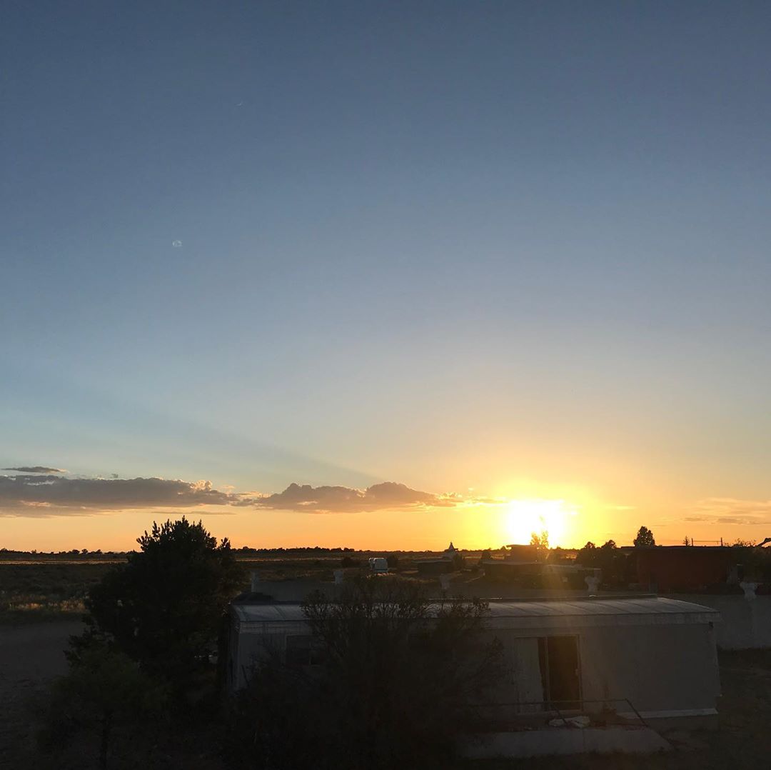 RR-Sunset – Raptor Ranch